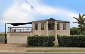 114 Woongarra Scenic Drive